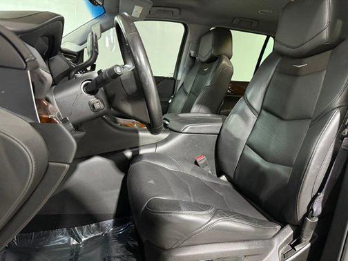 2016 Cadillac Escalade Standard