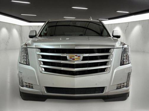 2016 Cadillac Escalade Standard