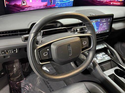 White Platinum Metallic Tri-Coat 2025 Lincoln Nautilus Reserve