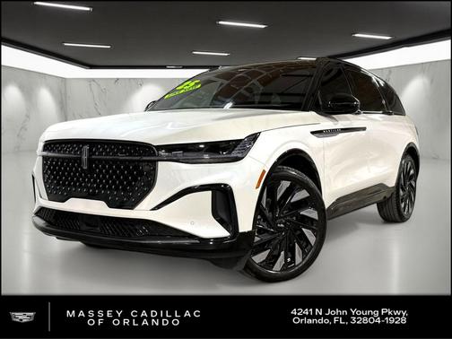 2025 Lincoln Nautilus Reserve