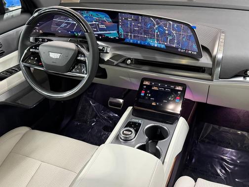 2026 Cadillac VISTIQ Sport