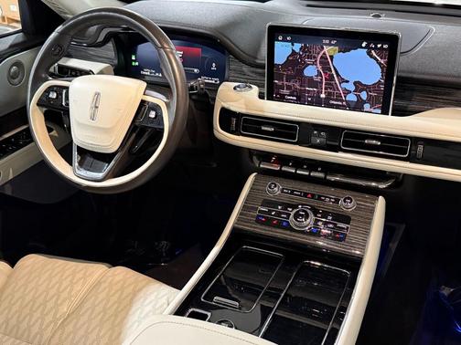 2022 Lincoln Aviator Black Label AWD