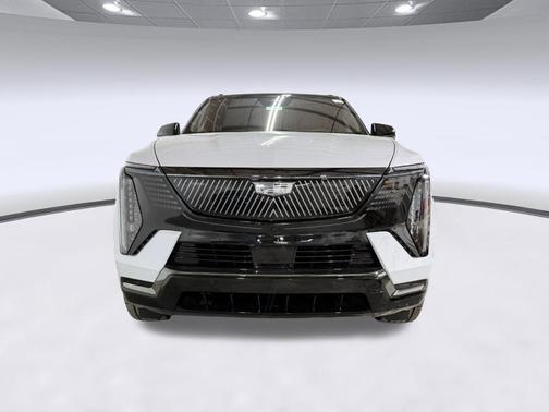 Vibrant White Tricoat 2026 Cadillac Escalade IQL Sport