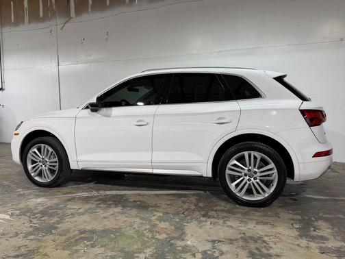 Ibis White 2018 Audi Q5 2.0T Premium Plus