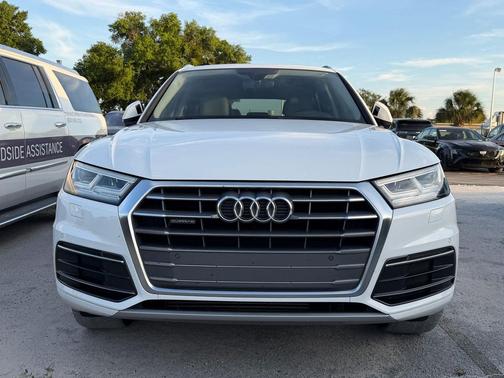 Ibis White 2018 Audi Q5 2.0T Premium Plus