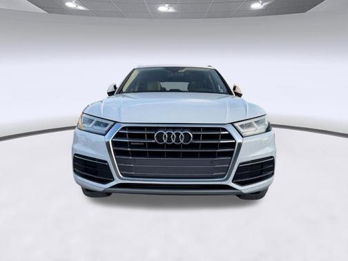 Ibis White 2018 Audi Q5 2.0T Premium Plus