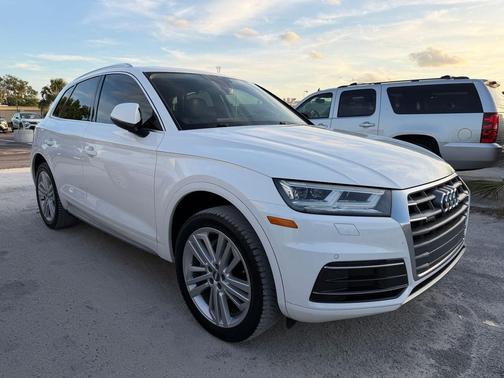 Ibis White 2018 Audi Q5 2.0T Premium Plus