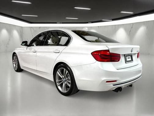 2018 BMW 330 330i