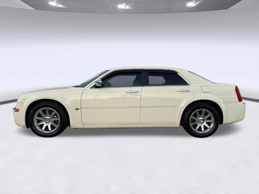 White 2006 Chrysler 300C Base