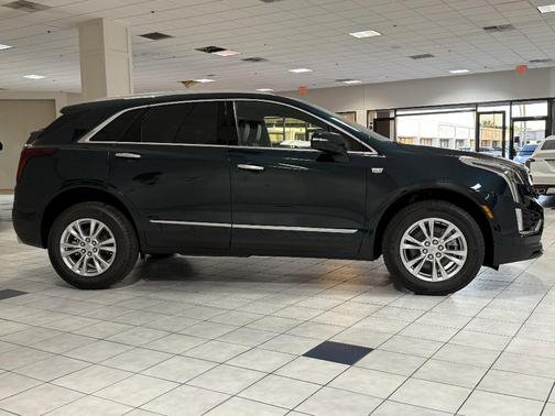 2025 Cadillac XT5 Luxury