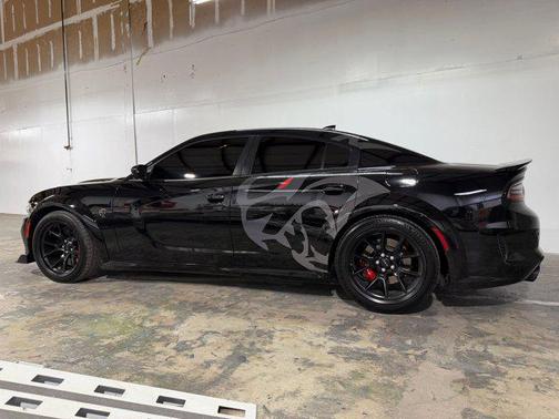 Pitch Black Clearcoat 2022 Dodge Charger SRT Hellcat