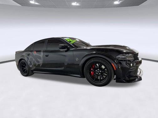 Pitch Black Clearcoat 2022 Dodge Charger SRT Hellcat