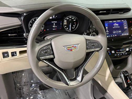 2023 Cadillac XT6 Premium Luxury FWD