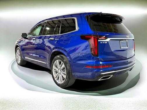 2023 Cadillac XT6 Premium Luxury FWD
