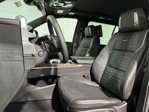 2025 Cadillac Escalade ESV Premium Luxury Platinum