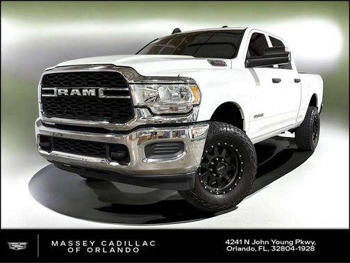 2020 RAM 2500 Tradesman Crew Cab 4X4 6'4' Box