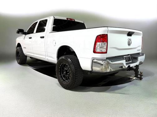 2020 RAM 2500 Tradesman Crew Cab 4X4 6'4' Box