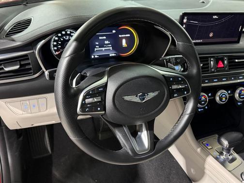 2022 Genesis G70 2.0T RWD