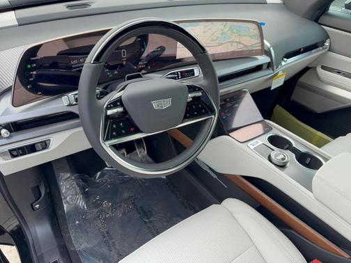 Stellar Black Metallic 2027 Cadillac VISTIQ Sport