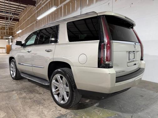 2015 Cadillac Escalade Luxury