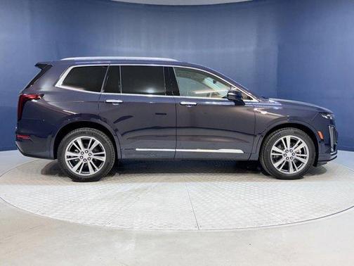 2025 Cadillac XT6 Premium Luxury FWD