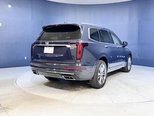 2025 Cadillac XT6 Premium Luxury FWD