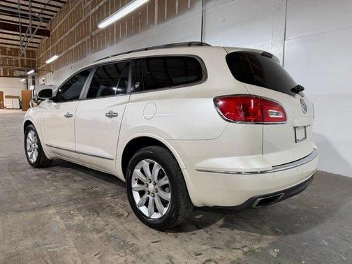 White Diamond Tricoat 2014 Buick Enclave Premium