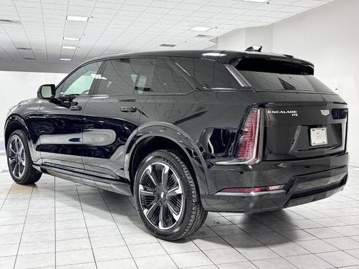 2025 Cadillac Escalade Sport
