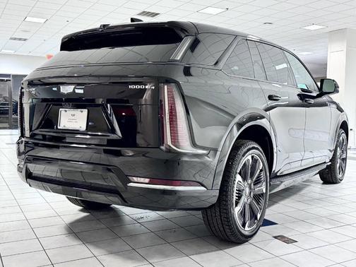 2025 Cadillac Escalade Sport