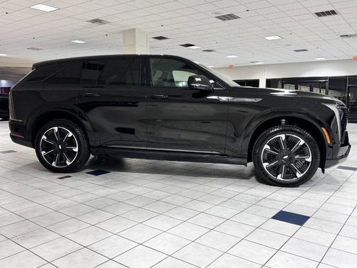 2025 Cadillac Escalade Sport
