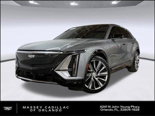 Argent Silver Metallic 2024 Cadillac LYRIQ Luxury