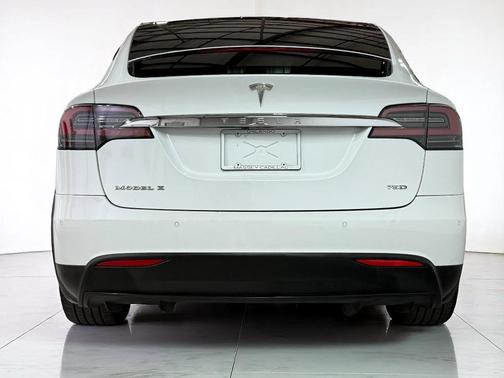 2018 Tesla Model X 75D