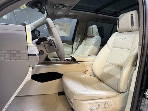 2025 Cadillac Escalade ESV Sport Platinum