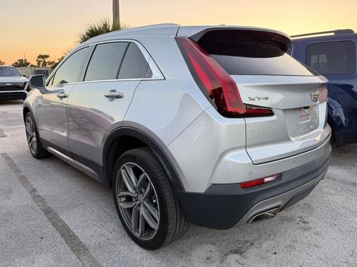 2020 Cadillac XT4 Premium Luxury