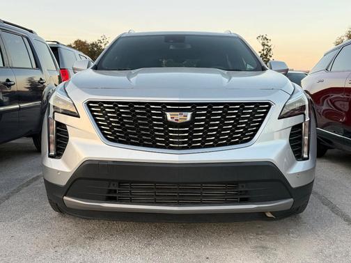 2020 Cadillac XT4 Premium Luxury
