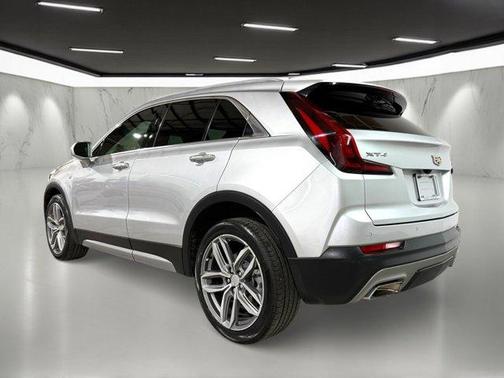 2020 Cadillac XT4 Premium Luxury