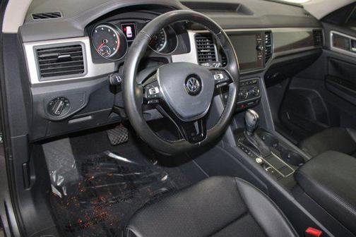 2020 Volkswagen Atlas 2.0T SE w/Technology