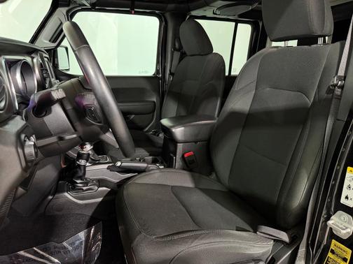 Black Clearcoat 2018 Jeep Wrangler Unlimited Sport