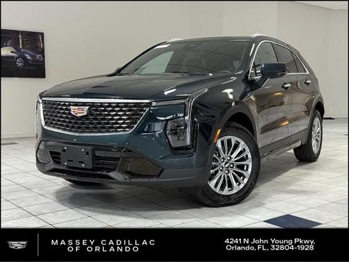 2025 Cadillac XT4 Premium Luxury