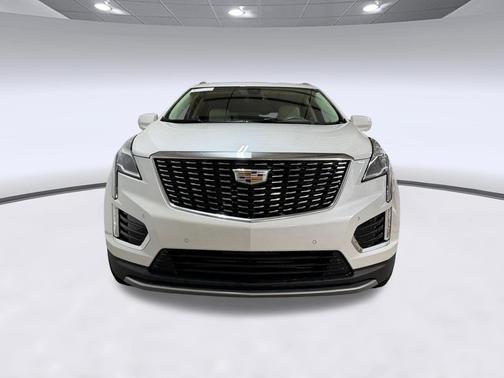 Crystal White Tricoat 2022 Cadillac XT5 Premium Luxury