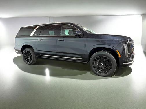 2026 Cadillac Escalade ESV Luxury