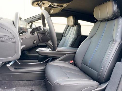 Argent Silver Metallic 2027 Cadillac LYRIQ Sport