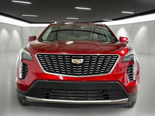 2021 Cadillac XT4 Premium Luxury