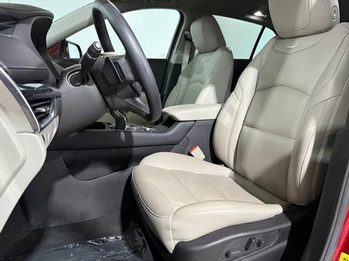 2021 Cadillac XT4 Premium Luxury