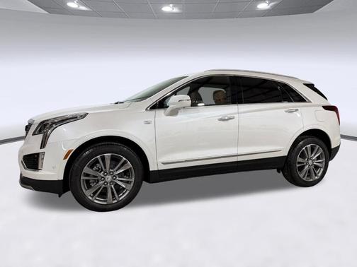 Crystal White Tricoat 2026 Cadillac XT5 Premium Luxury