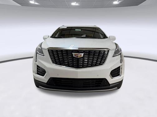 Crystal White Tricoat 2026 Cadillac XT5 Premium Luxury