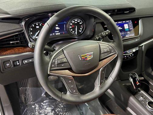 2025 Cadillac XT5 Premium Luxury