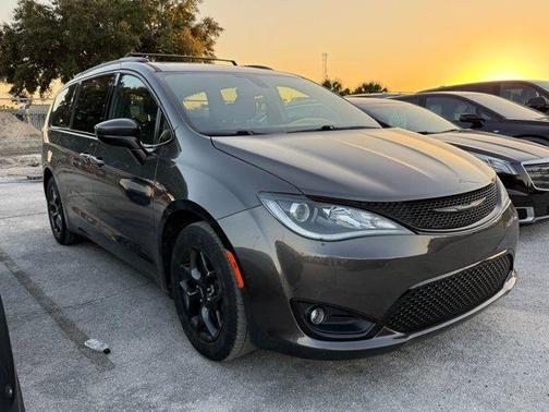 2019 Chrysler Pacifica Touring-L Plus