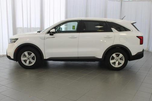 2021 Kia Sorento LX