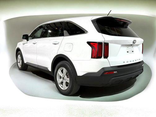 2021 Kia Sorento LX
